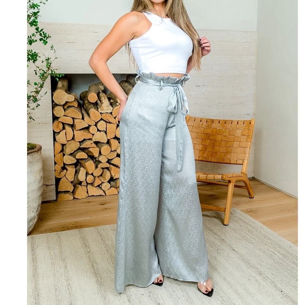 Quiet Luxury Charme Women’s Flowy Wide Leg Pants Gray Resort Boho Medium NWT